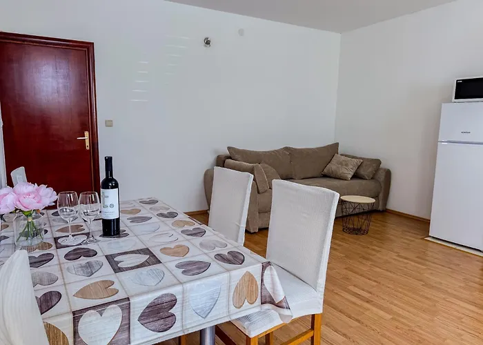Apartman Marin Tomas *